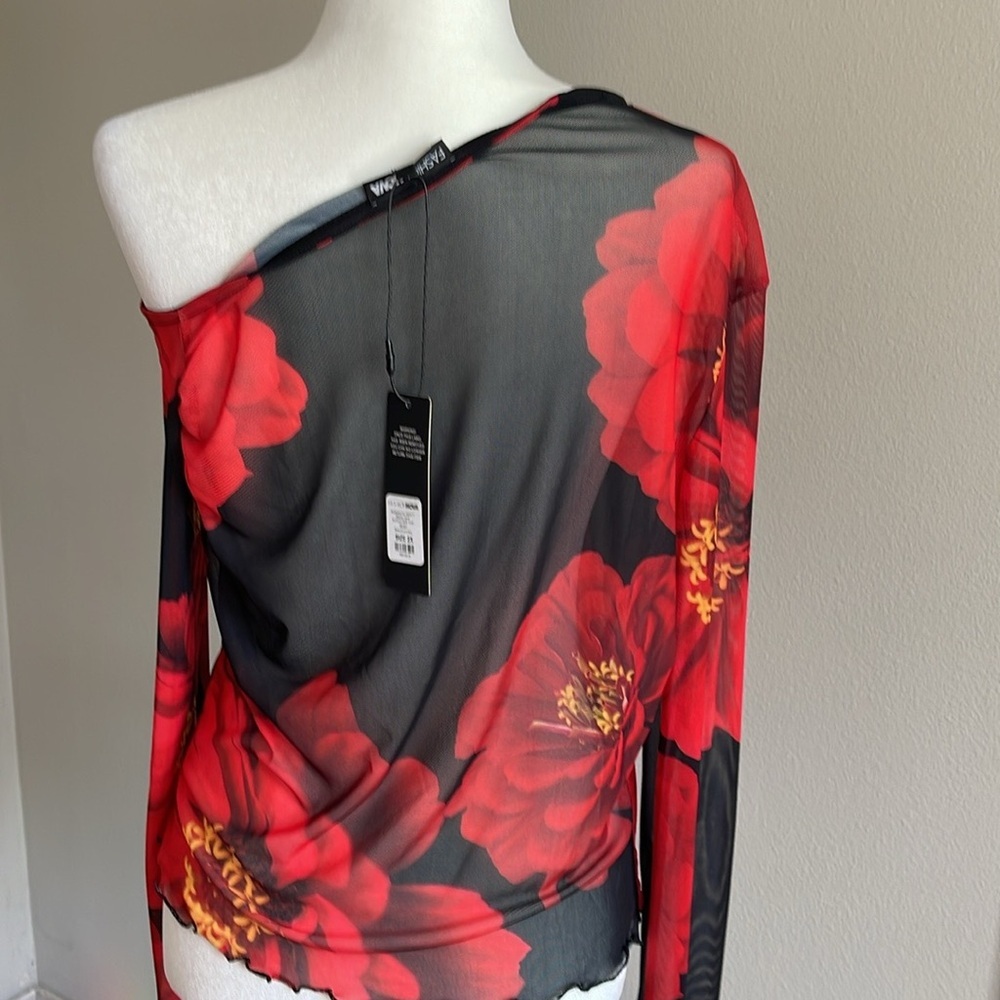 NWT Floral One-Shoulder Mesh Top - Black and Red Size 2X - Picture 6 of 7